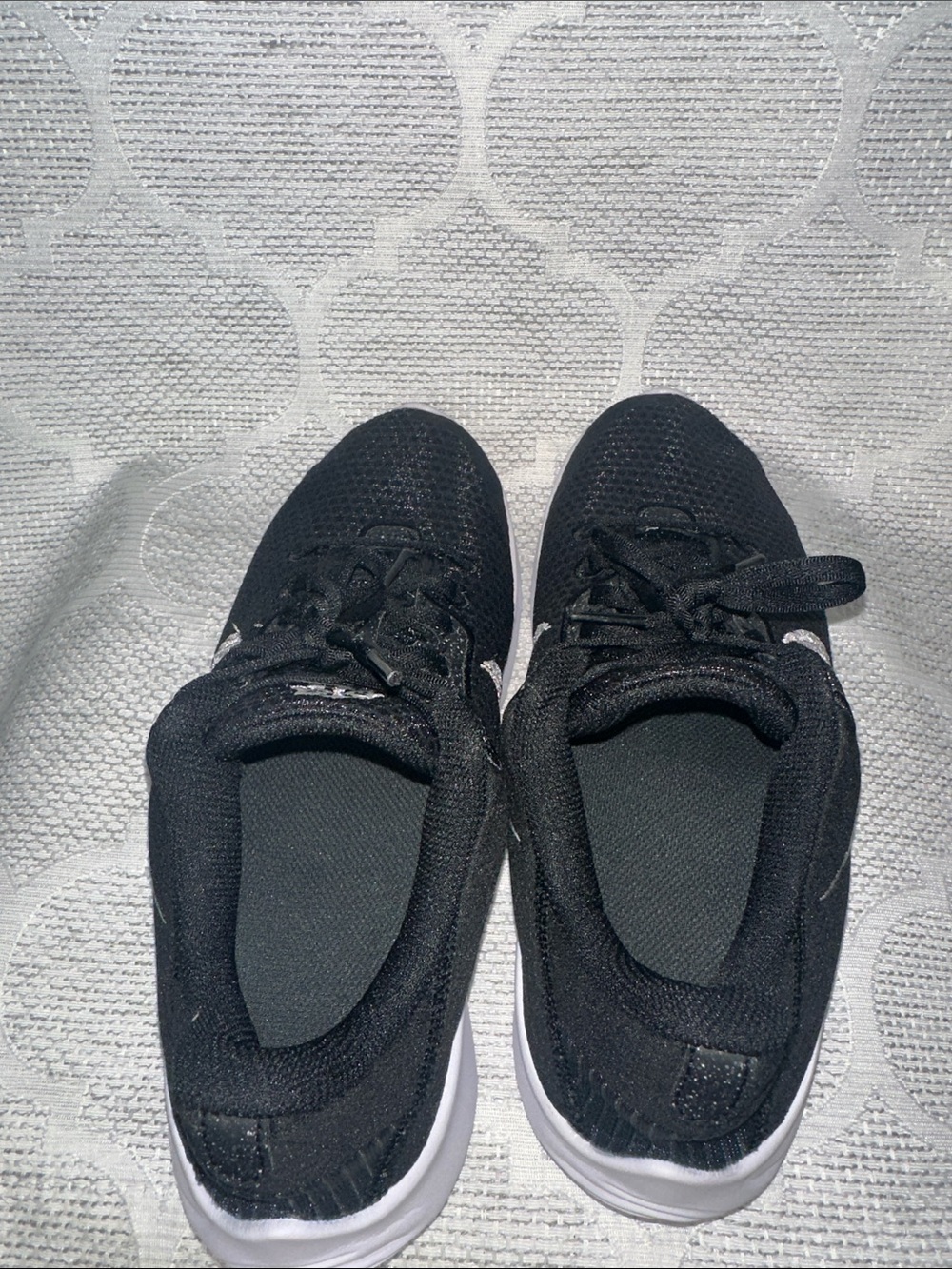 Nike Flex Experience Run 11 Black White Silver Running Shoes Women's Size 7.5 - Picture 4 of 8